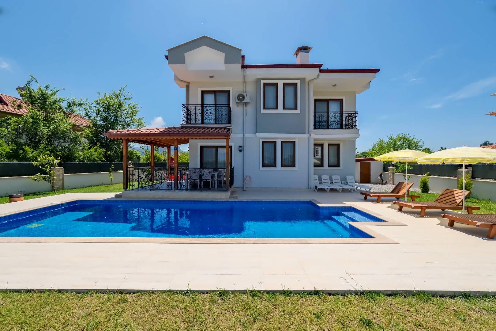 Muğla Dalyan'da Merkeze Yakın, Özel Havuzlu, Şık Tatil Villası-26887