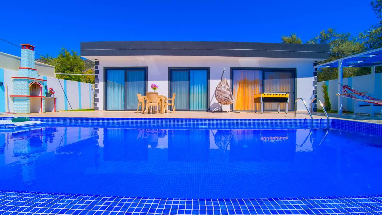 Kaş Üzümlü'de Balayı Çiftlerine Uygun, 2 Kişilik, Kiralık Villa-25382