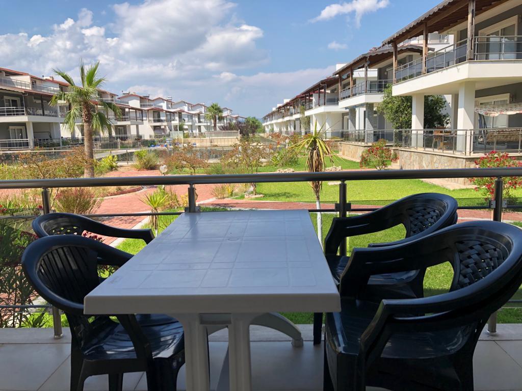 Kuşadası Güzelçamlı'da Ortak Havuzlu, Denize Yakın, Kiralık Villa-19869