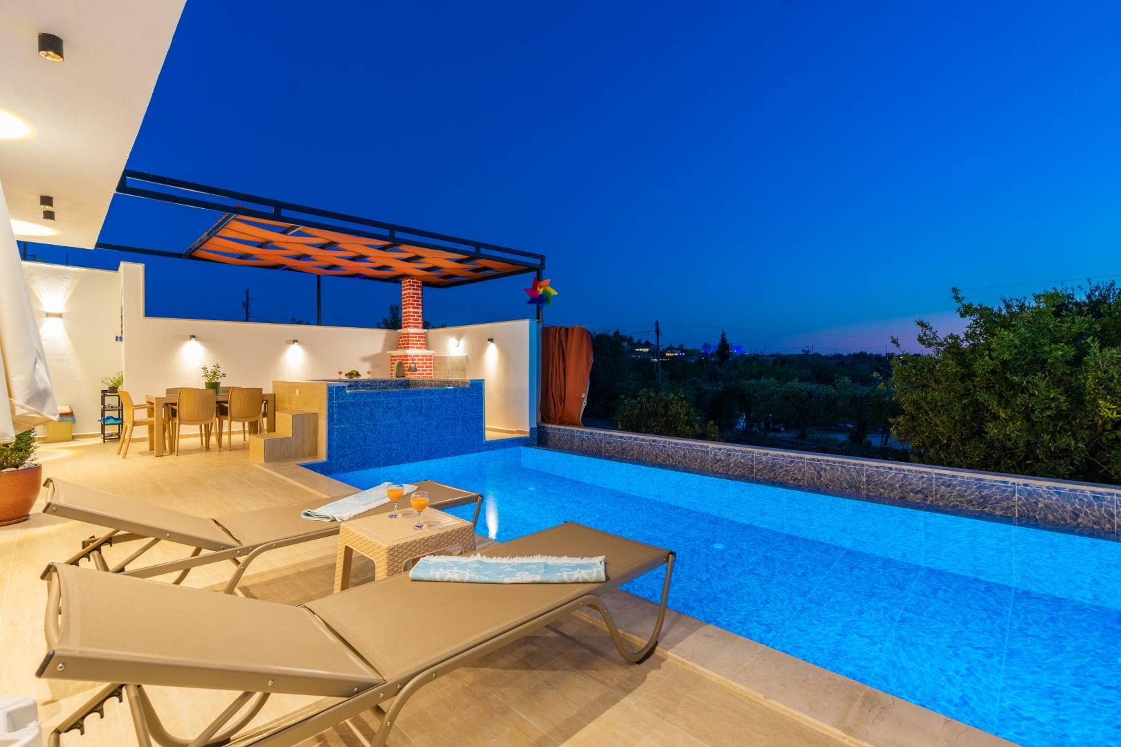 Kaş Üzümlü'de Yeşillikler İçerisinde, Özel Havuzlu, Balayı Villası-38624