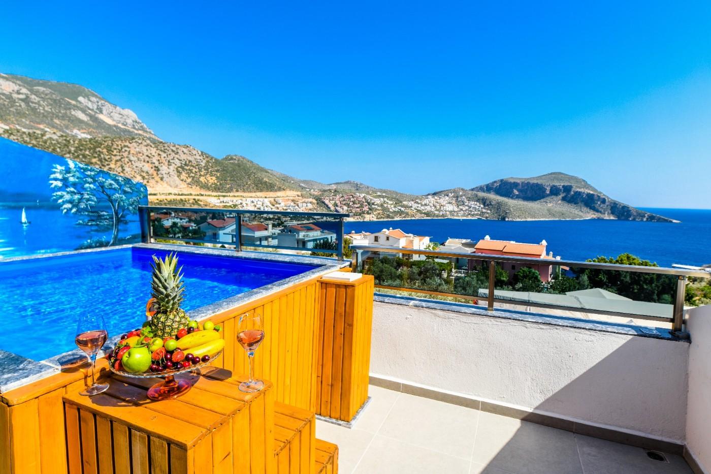 Kaş Kalkan'da Merkezi Konumda, Enfes Deniz Manzaralı, Lüks Tatil Evi-21684