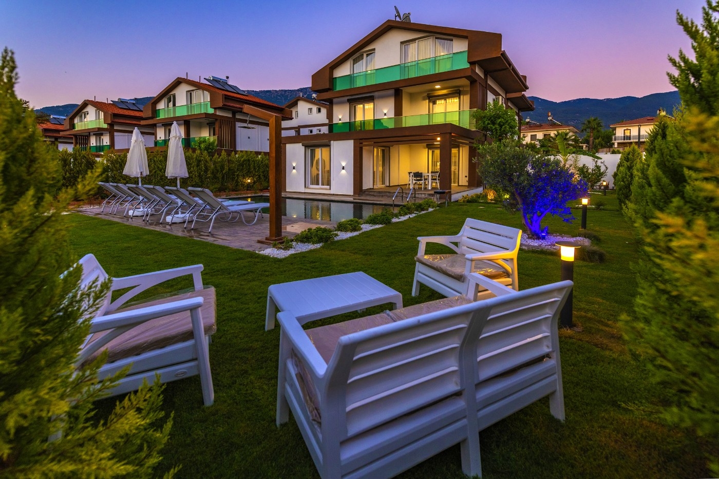 Fethiye Ölüdeniz'de Şık Mimarili, Özel Havuzlu, Salıncaklı, Şık Villa