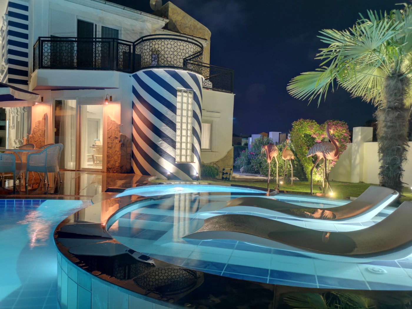 Serik Belek'te Merkezi Konumda, Özel Havuzlu, Jakuzili, Lüks Villa