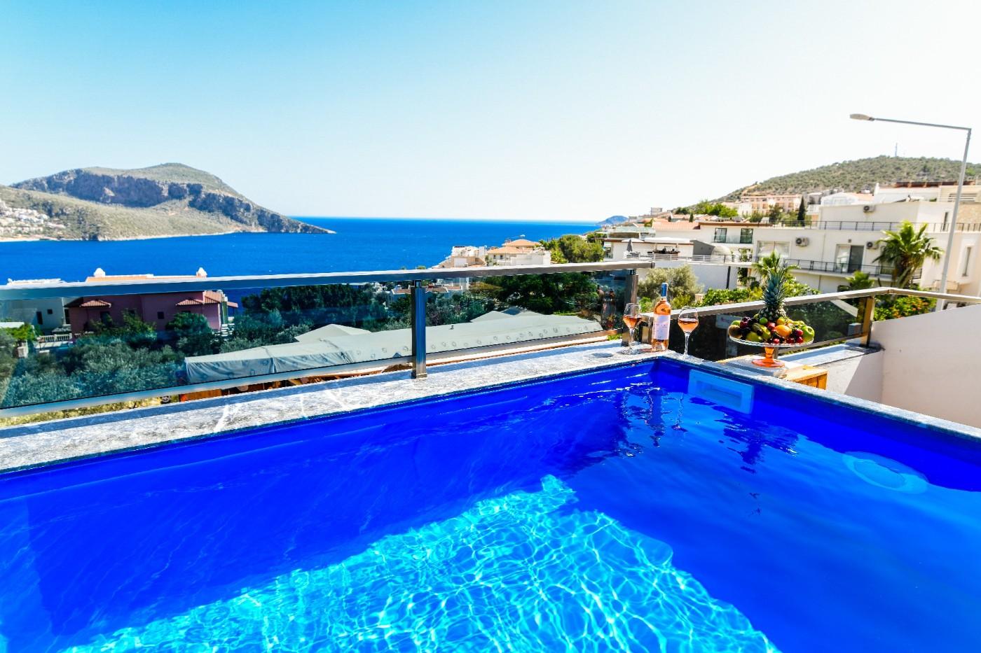 Kaş Kalkan'da Merkezi Konumda, Enfes Deniz Manzaralı, Lüks Tatil Evi-21684
