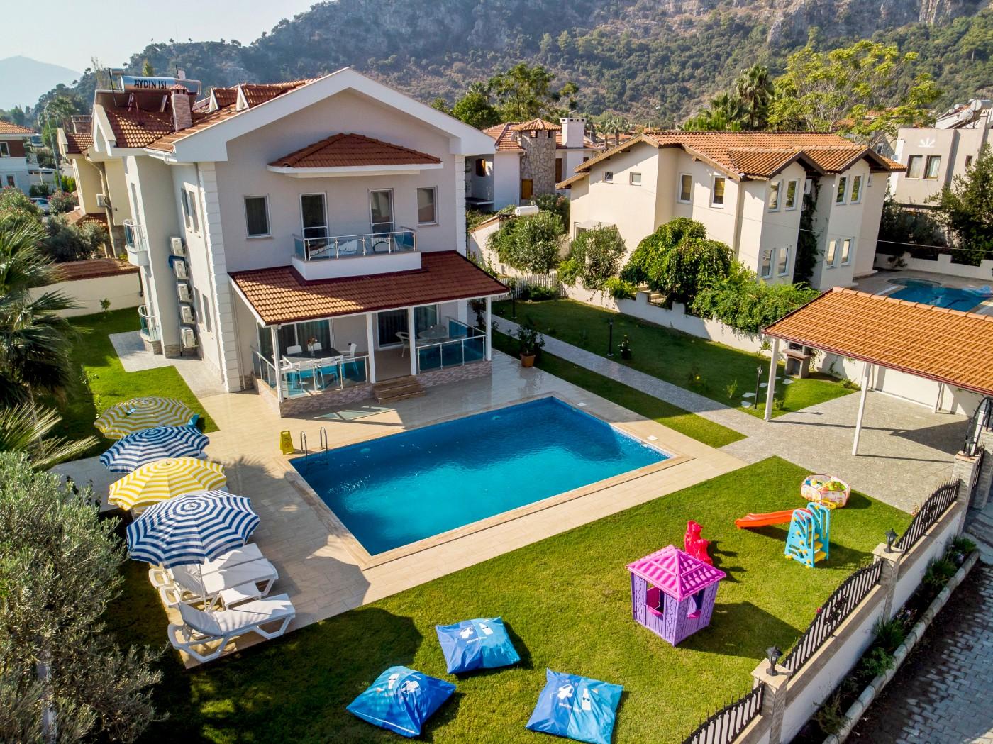 Dalyan'da Görkemli Mimariye Sahip, Özel Havuzlu, Geniş Bahçeli Villa-14731