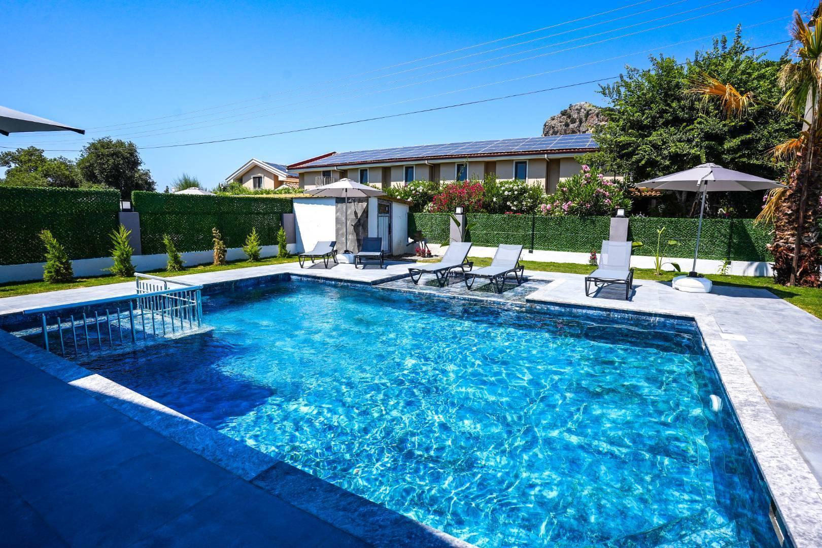 Ortaca Dalyan'da Elverişli Konumda, Modern Tasarıma Sahip, Lüks Villa-33583