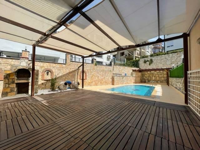 Aydın Kuşadası'nda Plaja Yakın Konumda, Özel Havuzlu, Kiralık Villa-26370