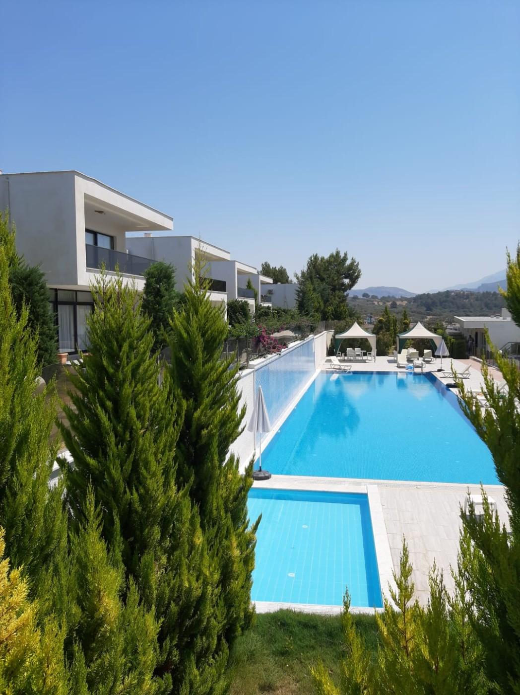 Aydın Kuşadası'nda Site İçerisinde, Ortak Havuzlu, Konforlu Villa-14426