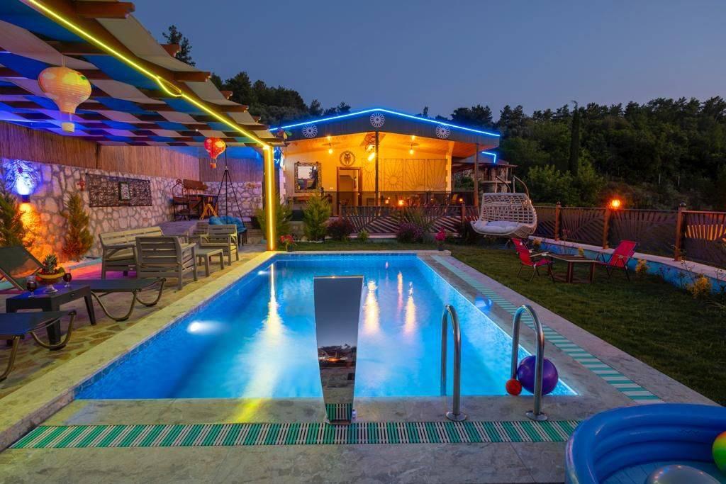 Muğla Seydikemer'de Doğa İçerisinde, Özel Havuzlu, Modern Villa-35383