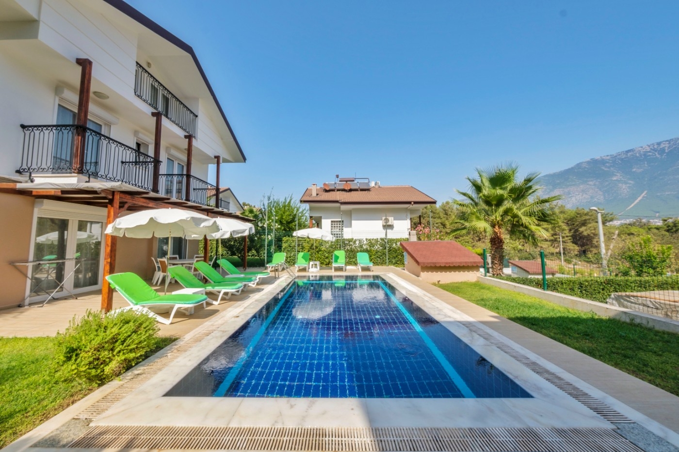 Fethiye'de Ölüdeniz Plajına Yakın, Özel Havuzlu, 8 Kişilik Villa