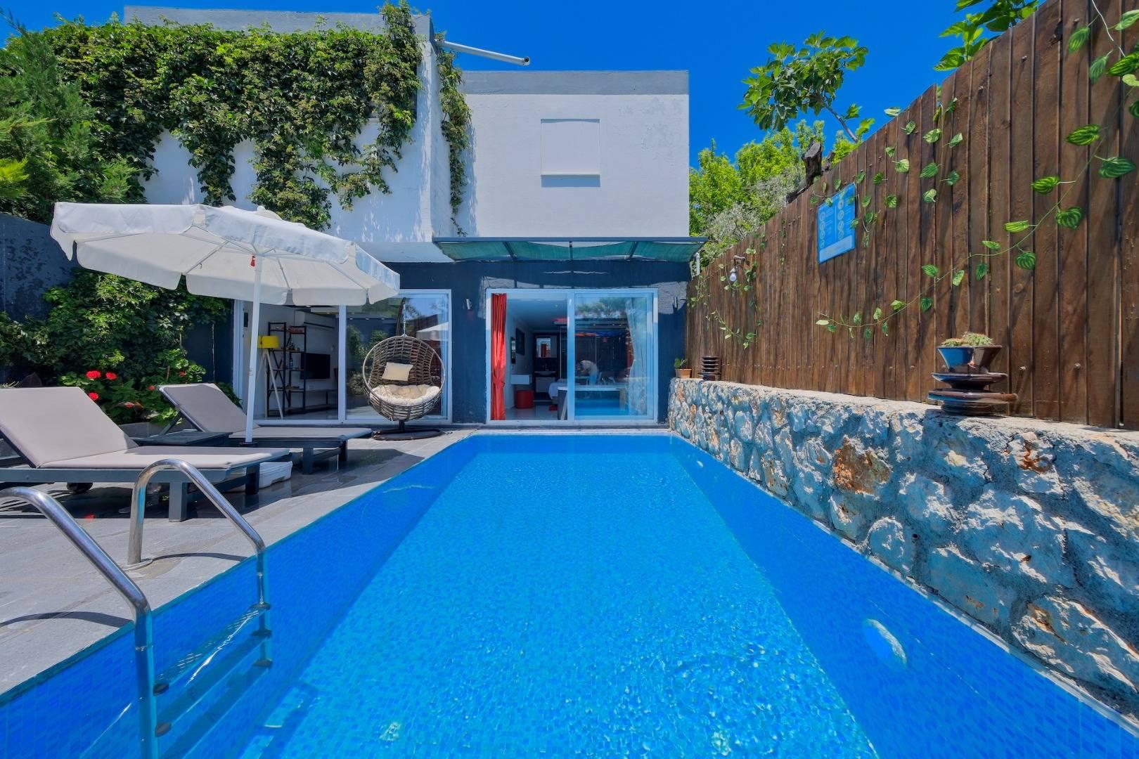 Kaş Üzümlü'de Balayı Çiftlerine Uygun, Özel Havuzlu, Jakuzili Villa-42957