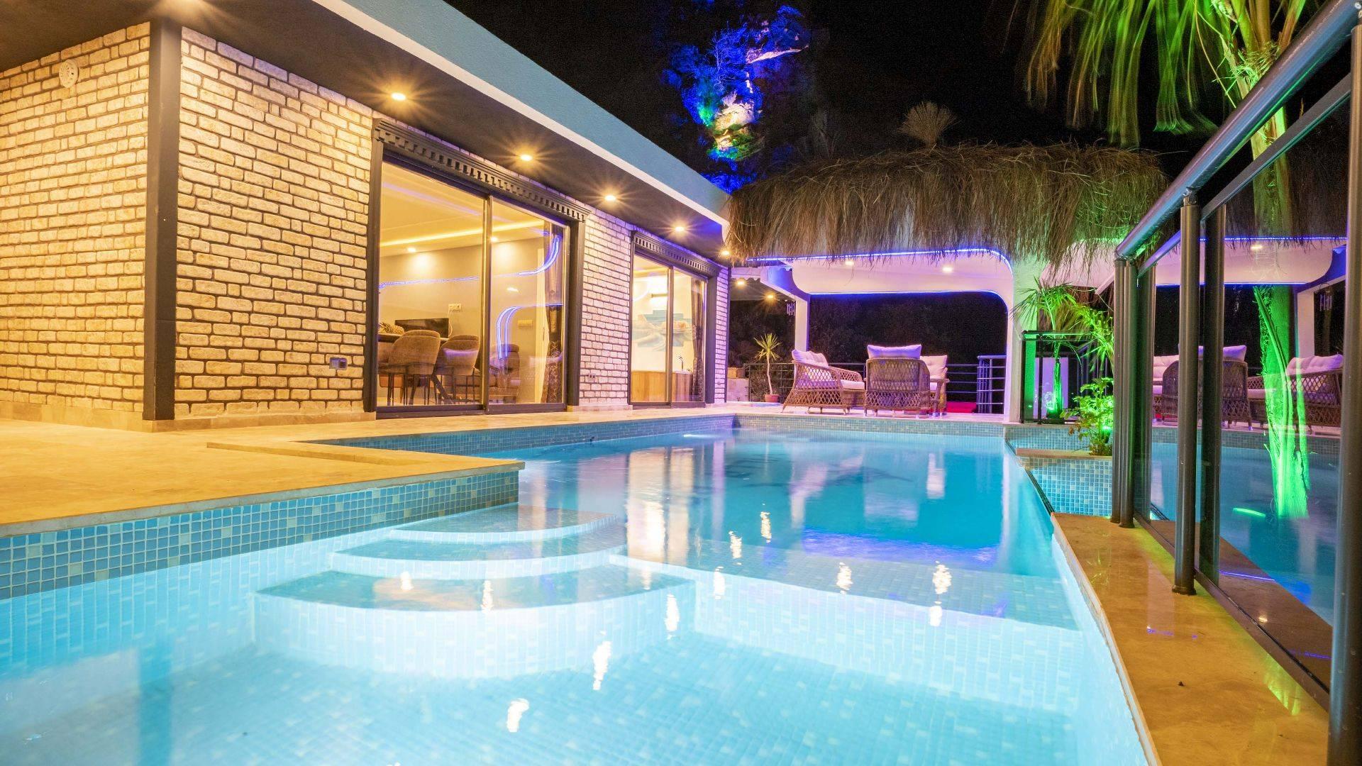 Kaş İslamlar'da Deniz Manzaralı, Sonsuzluk Havuzlu, 4 Kişilik Villa-37687