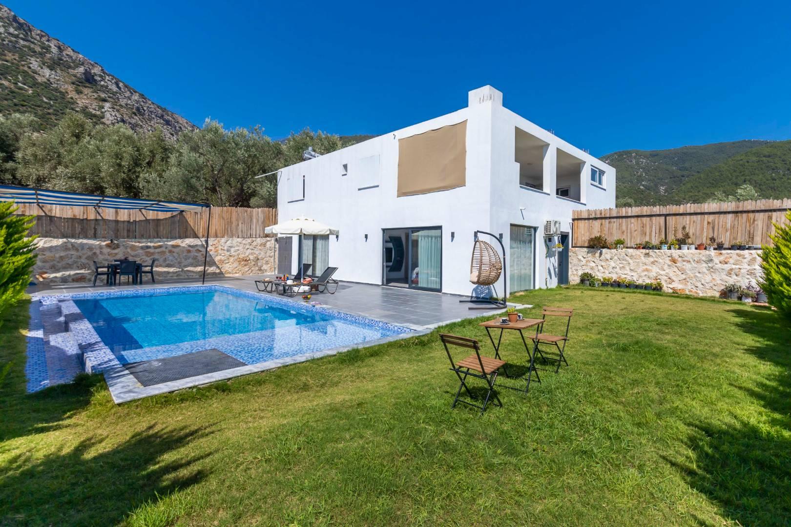 Kaş Çayköy'de Balayı Çiftlerine Uygun, Özel Havuzlu, Şık Villa-40533