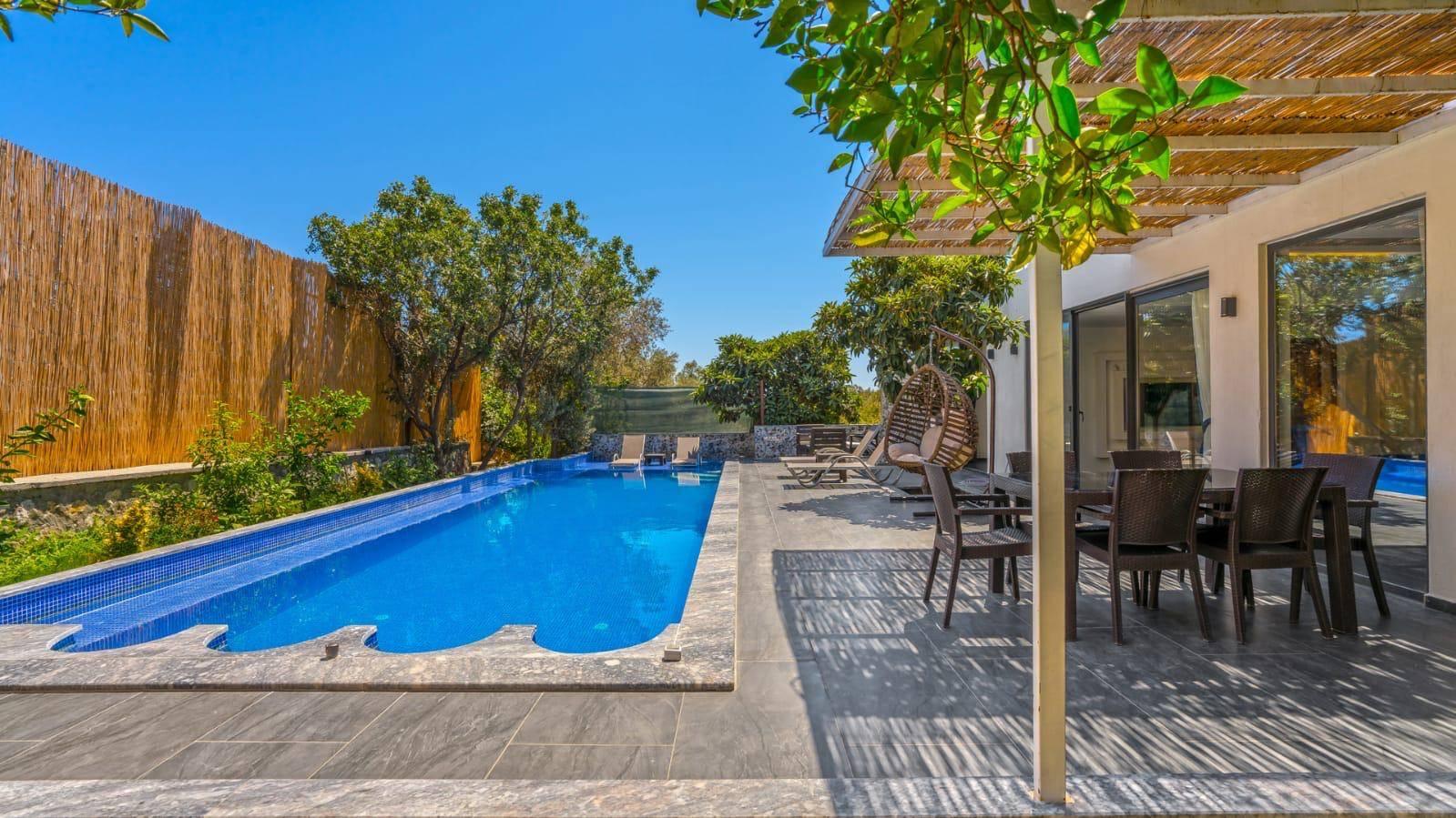 Kaş Çayköy'de Sessiz Konumda, Özel Havuzlu, Balayı Villası-42866