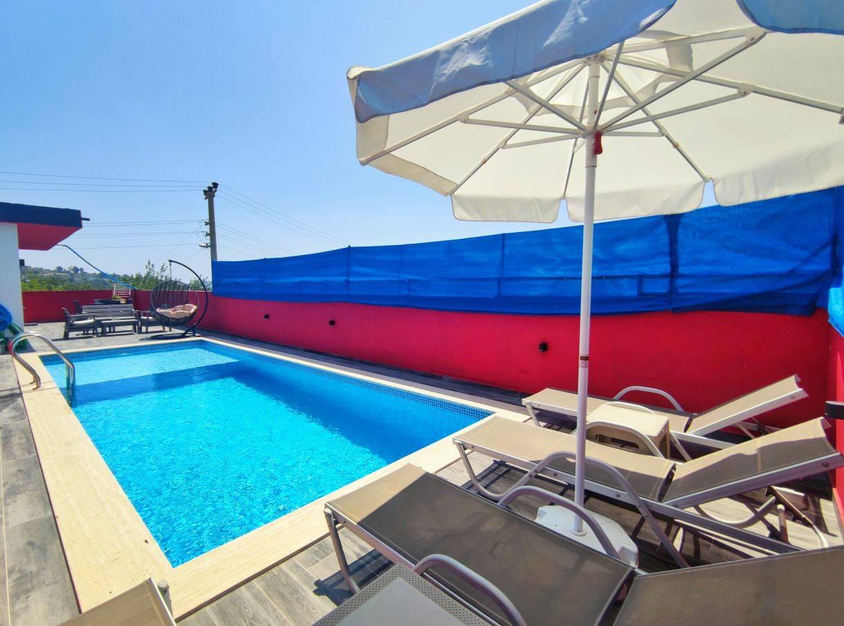 Kaş Üzümlü'de Minimalist Tasarımlı, Özel Havuzlu, Kiralık Villa-42182