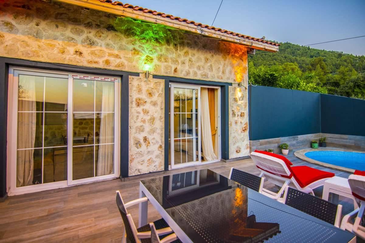 Kaş Üzümlü'de Muhteşem Doğada, Özel Havuzlu, Balayı Villası-42419