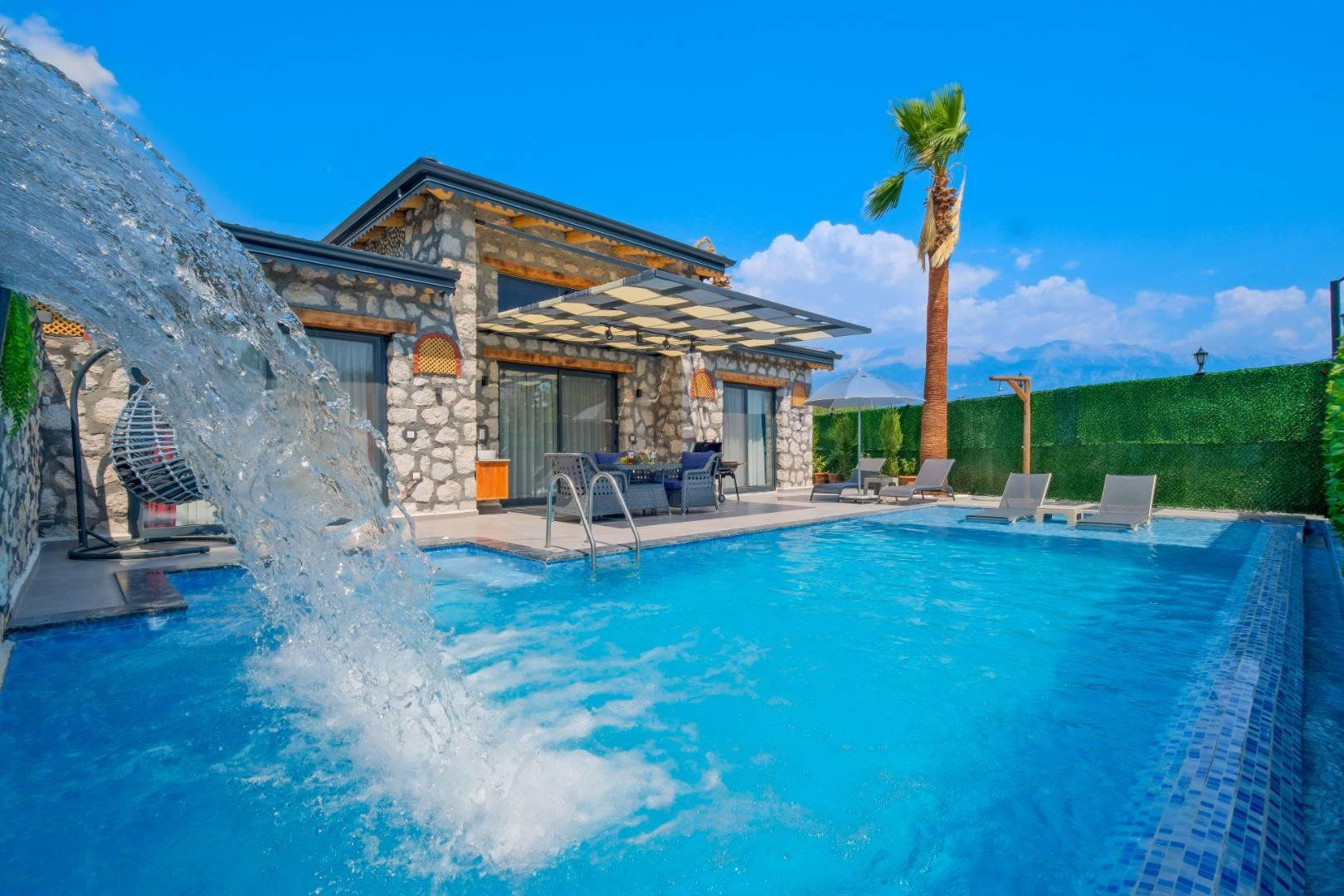 Muğla Seydikemer'de Doğayla İç içe, Özel Havuzlu, Balayı Villası-42762