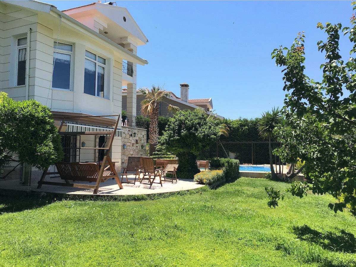 Kuşadası Karaova'da Denize Yakın Konumda, Özel Havuzlu, Lüks Villa-37106