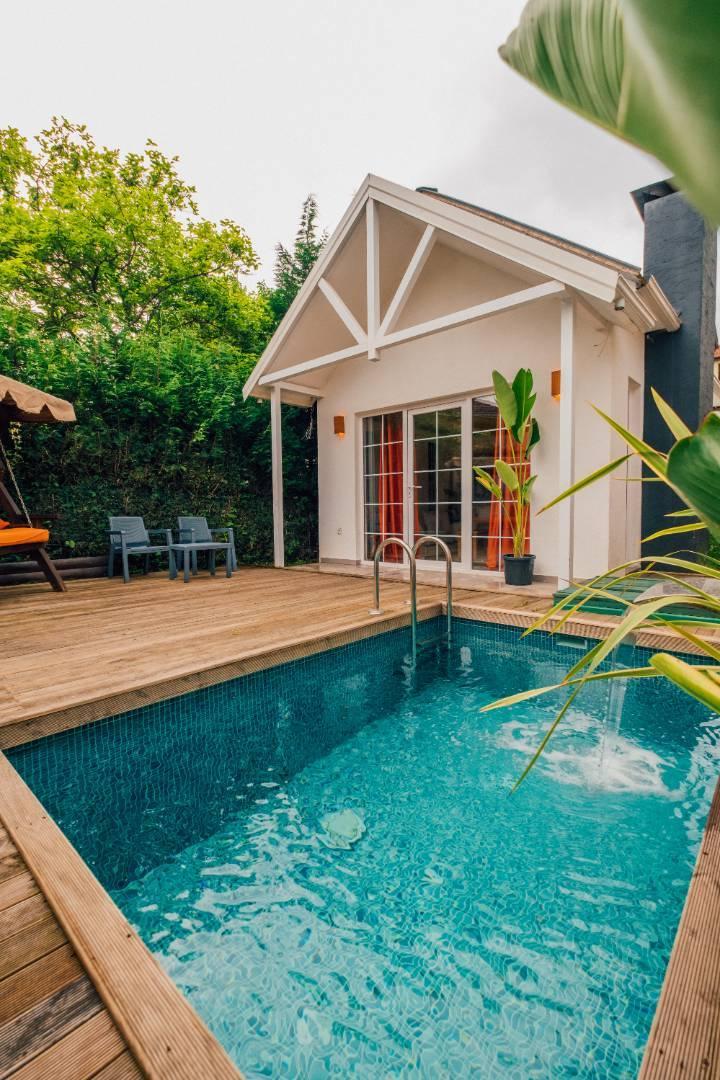 Sapanca Rüstempaşa’da Modern Tasarımlı, Özel Havuzlu, Lüks Bungalov-34865