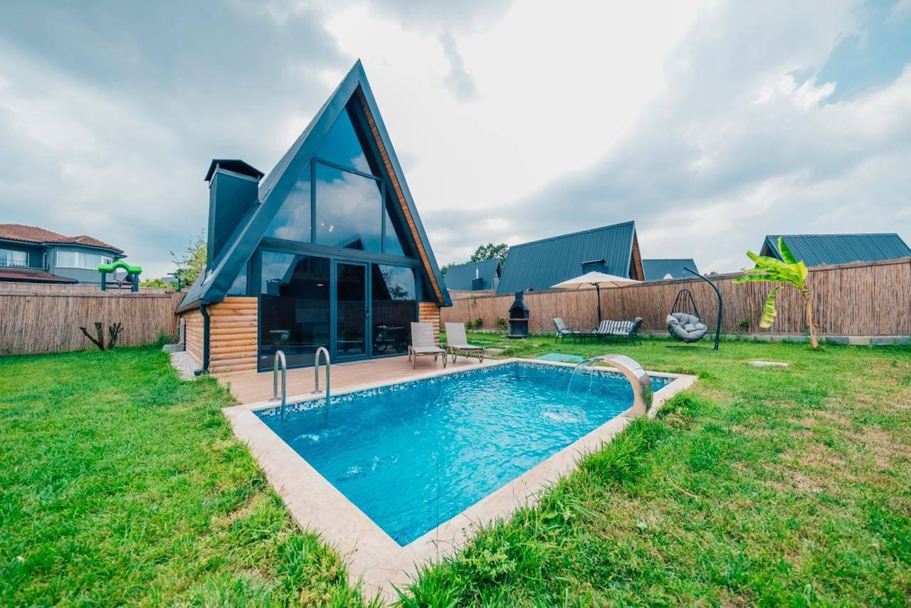 Sapanca Uzunkum'da Doğa İçerisinde, Isıtmalı Havuzlu, Şık Bungalov-43872