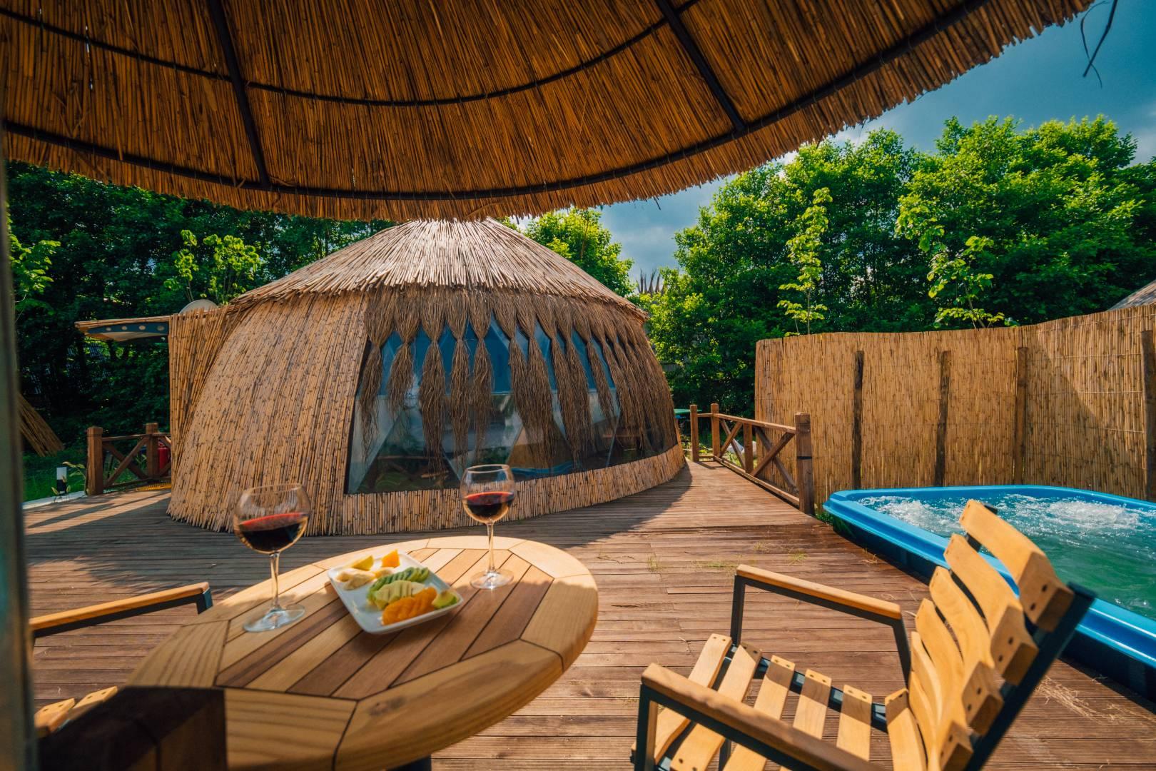 Sapanca Yanık'ta Tesis İçerisinde, Serinleme Havuzlu, Şık Glamping-35936
