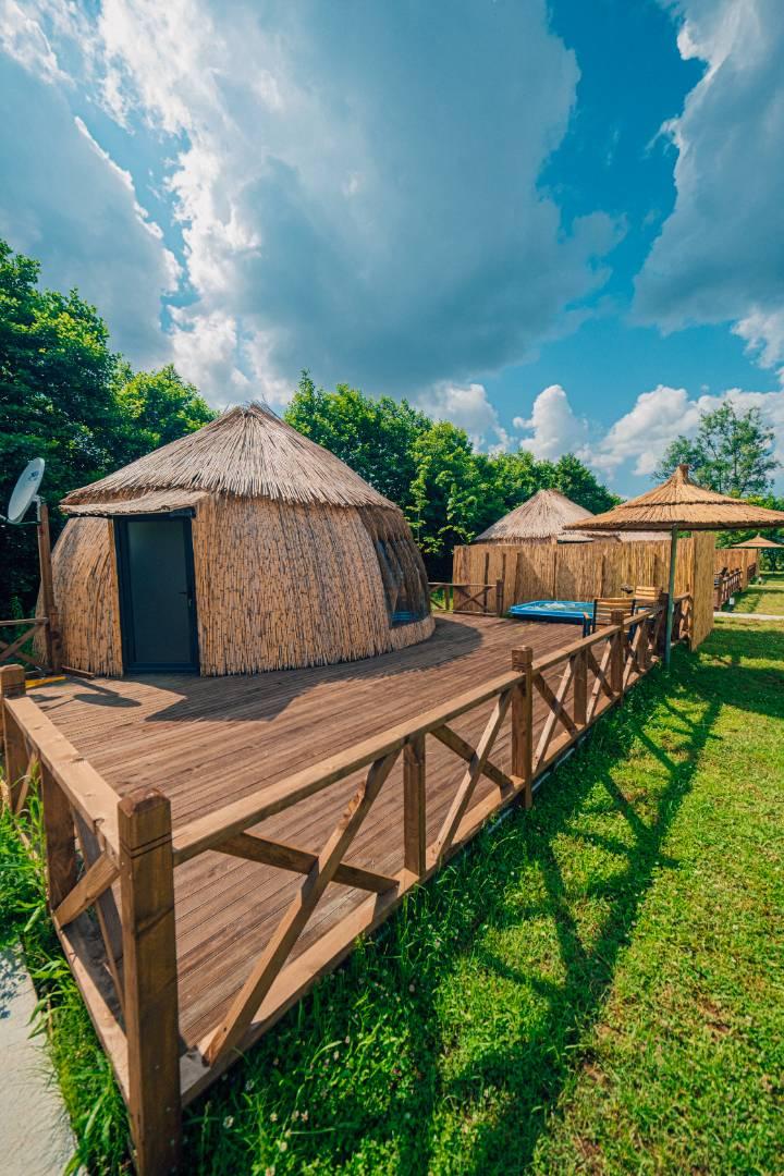 Sapanca Yanık'ta Tesis İçerisinde, Serinleme Havuzlu, Şık Glamping-35936