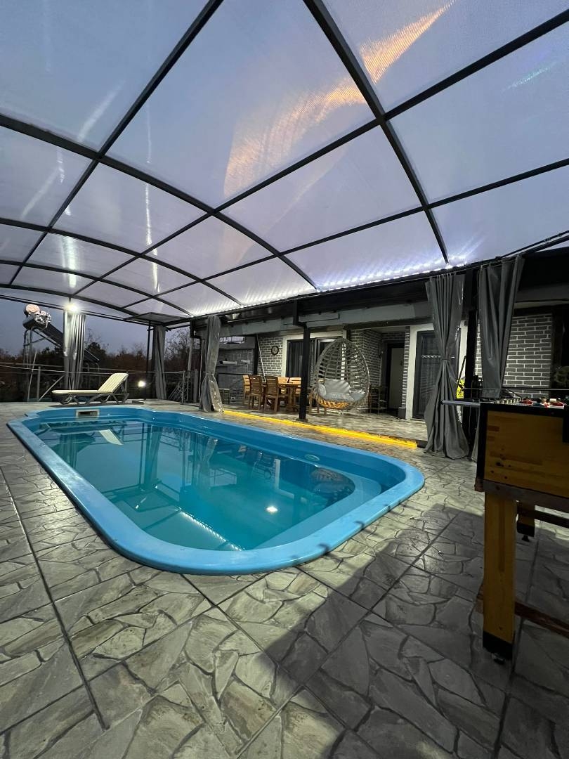 Sapanca'da Ailelere Uygun, Isıtmalı Özel Havuzlu, Konforlu Villa