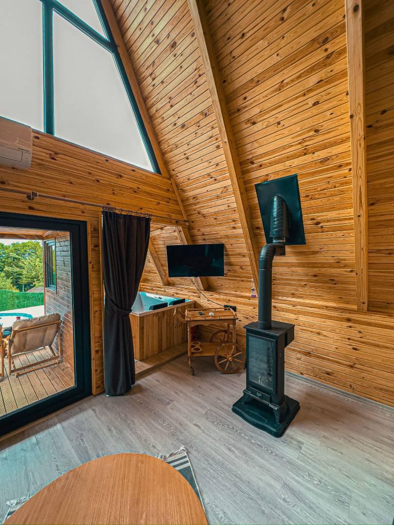 Sapanca'da Doğal Güzellikler İçinde, Özel Havuzlu, Lüks Bungalov-41301