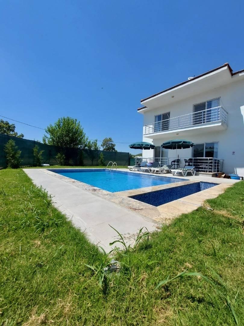 Seydikemer Çaltıözü'nde Sakin Doğada, Özel Havuzlu, Bahçeli Villa-42235