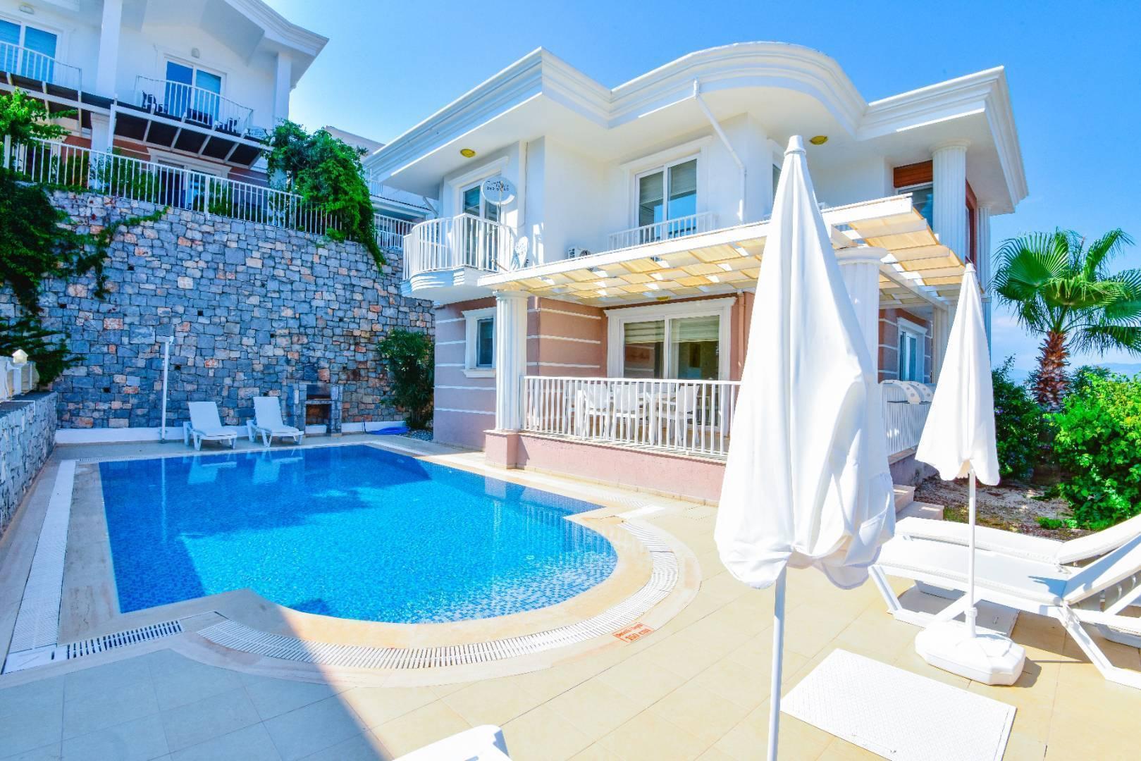 Muğla Ortaca'da Doğa İle İç İçe, Modern Tasarımlı, Ferah Villa-37356