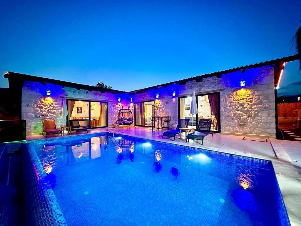 Kaş Uğrar'da Enfes Doğada, Özel Havuzlu, Jakuzili Villa-40840