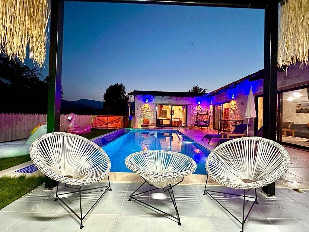 Kaş Uğrar'da Enfes Doğada, Özel Havuzlu, Jakuzili Villa-40840